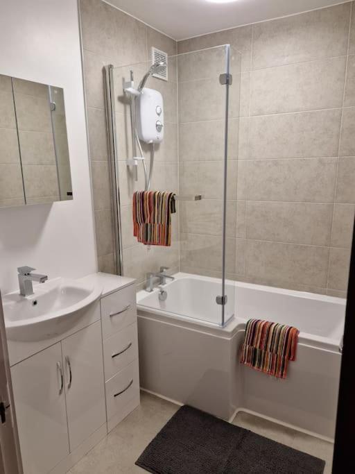 Newly Renovated Apartment! Λονδίνο Εξωτερικό φωτογραφία