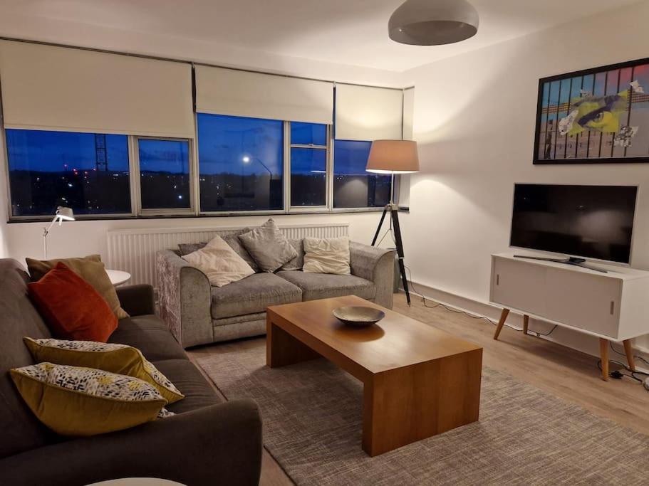 Newly Renovated Apartment! Λονδίνο Εξωτερικό φωτογραφία